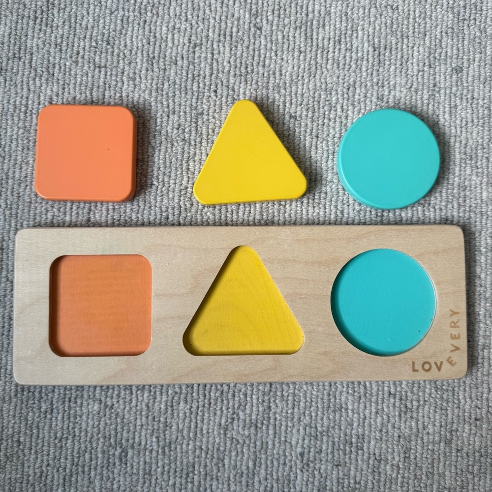 LOVEVERY Geo Shapes Puzzle